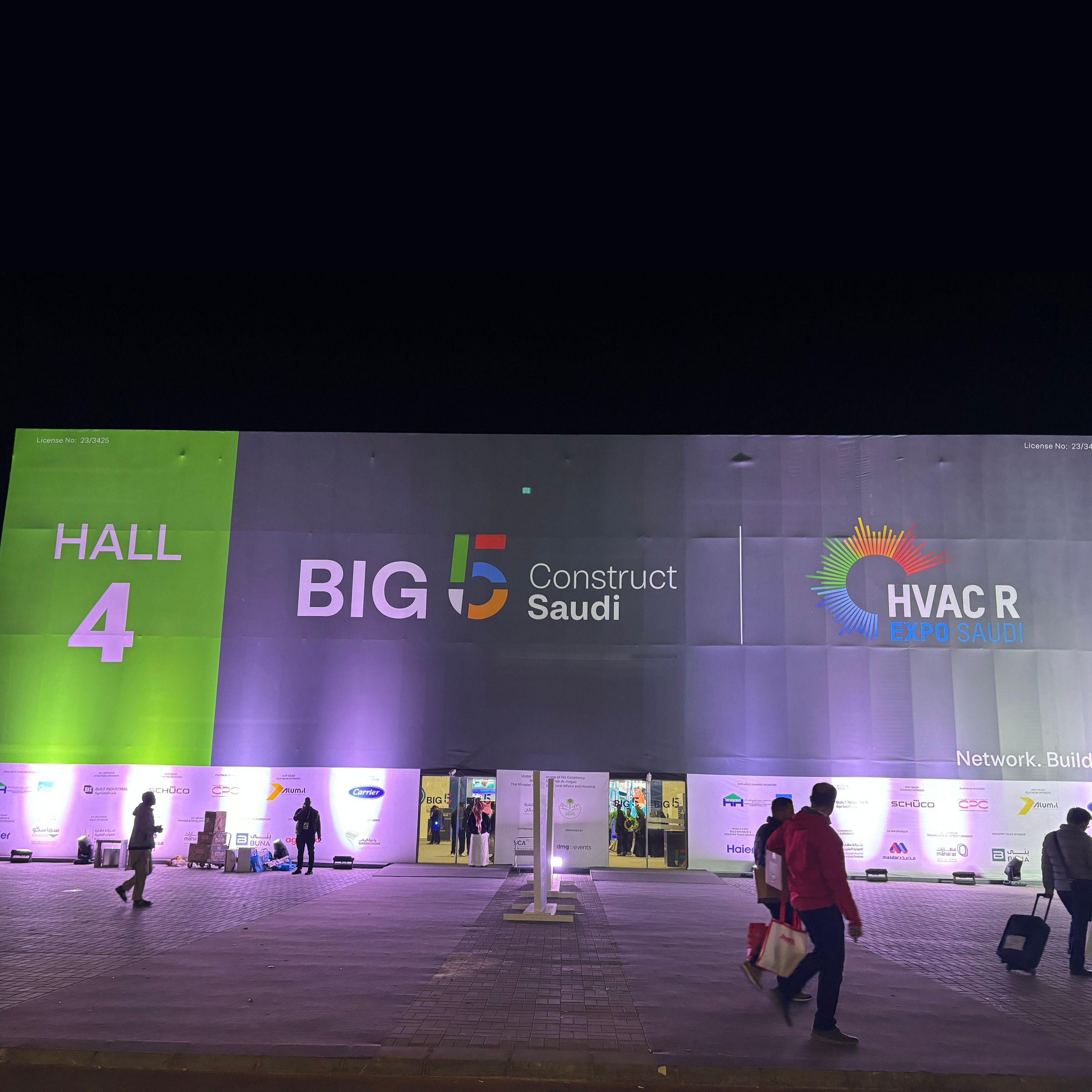 Sėkmė „Big 5 Construct Saudi“: „Dinsen“ sužavi naują auditoriją ir atveria duris į galimybes