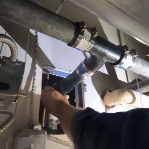 What is the difference between hub and no hub cast iron pipe?